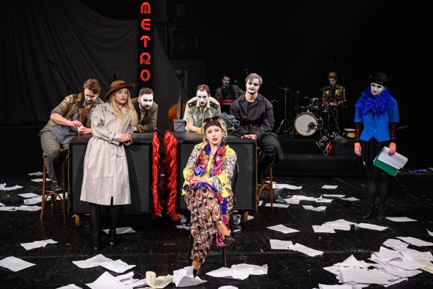Filip Brišák, Kristína Kotarbová, Mikuláš Dzurík, Filip Štrba, Mária Brozmanová, Peter Gedeon a ďalší (foto: R. Tappert)