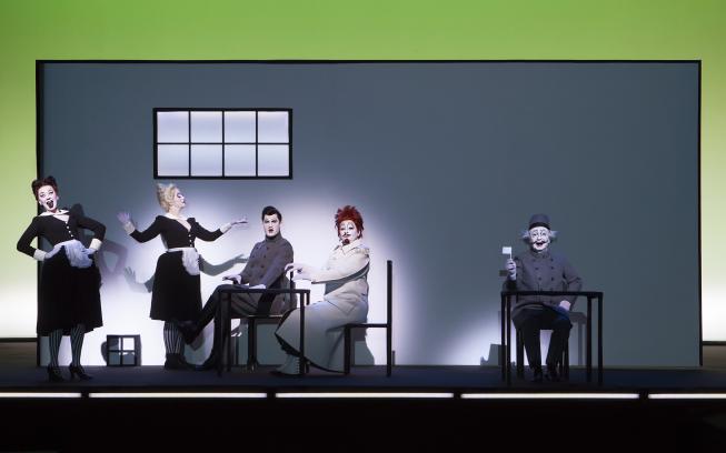 Enikö Eszenyi, Pavla Beretová, Ján Koleník, Eva Salzmannová, Milan Stehlík (foto: L. Jansch)