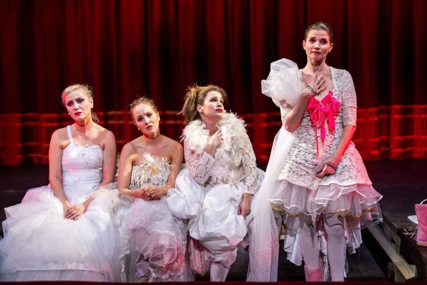 Henrieta Kecerová, Táňa Poláková, Adriana Ballová, Alena Ďuránová (foto: J. Marčinský)