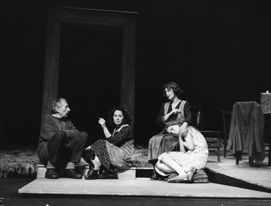 Ladislav Chudík, Kamila Magálová, Emília Vášáryová, Vanda Turekovová, zdroj: Dokumentácia DÚ