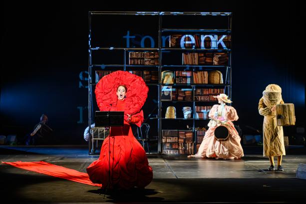 Eva Šušková, Annamária Janeková, Peter Martinček, foto: R. Tappert, zdroj DPOH